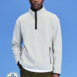 NWT OLD NAVY '94 Half Zip Color LIGHT HEATHY GRAY SIZE-Meduim